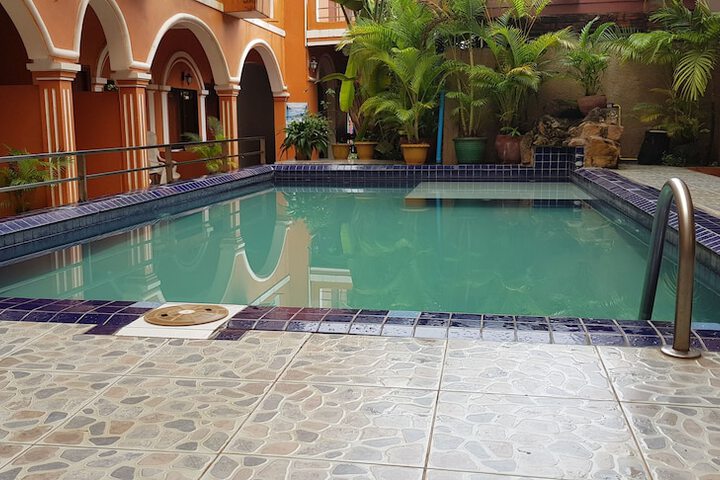 Pool Hotel