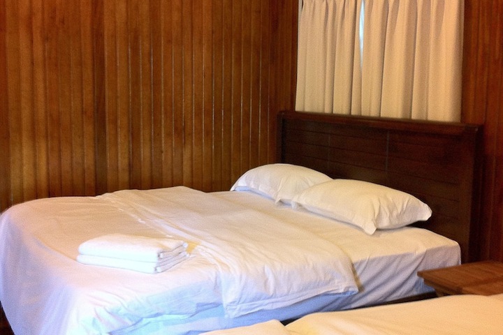 Room 5 of 114