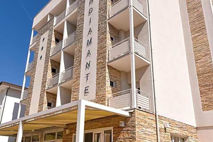 HOTEL DIAMANTE
