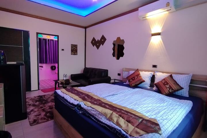 Room 38 of 196