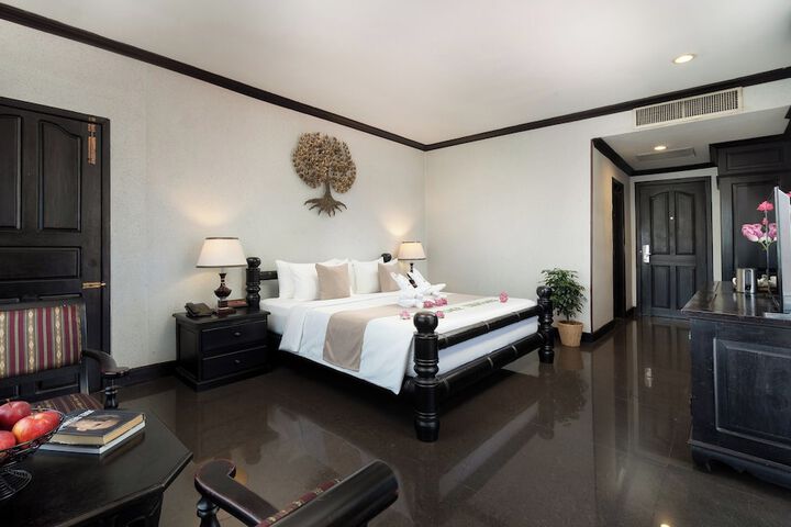 Room 40 of 83