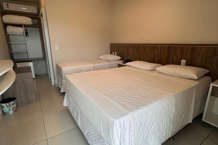 Room 19 of 39