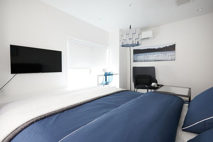 Room 54 of 86