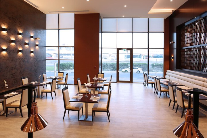 Dining 87 of 116
