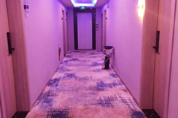Hotel Interior 10 of 18