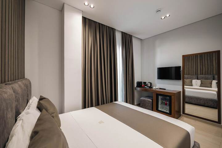 Room 36 of 95