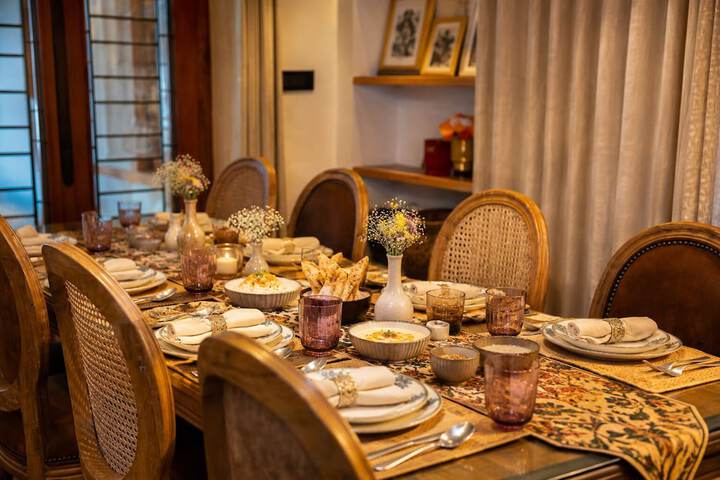 Dining 16 of 17