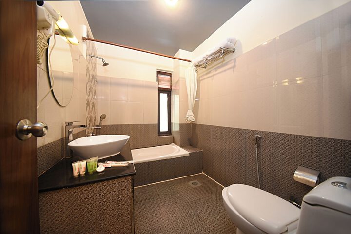 Room 44 of 55