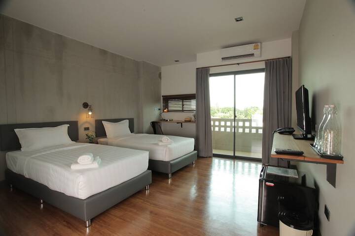 Room 11 of 50
