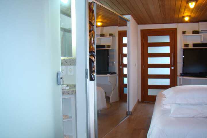 Room 6 of 29