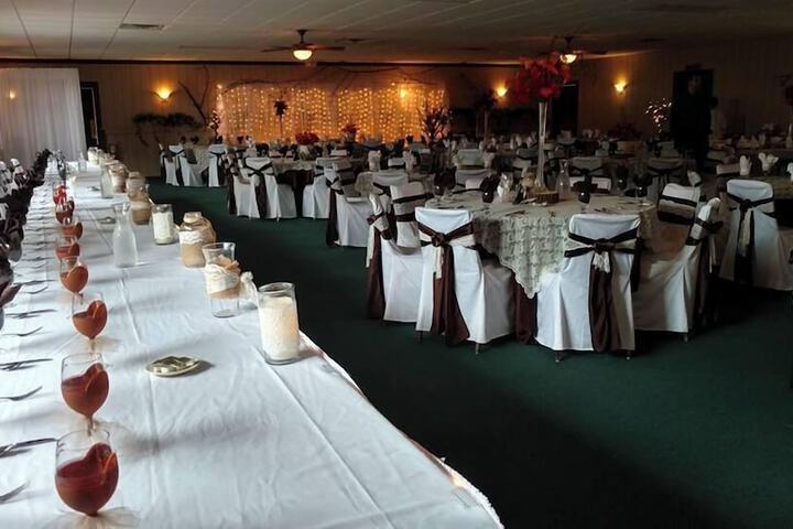 Ballroom/Hall 62 of 112