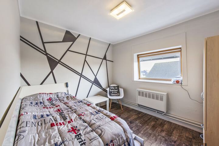 Room 3 of 15