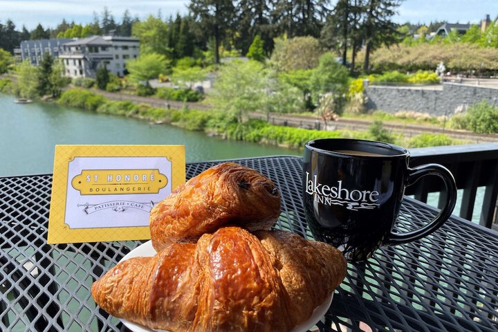 Breakfast/Coffee Service 24 of 40