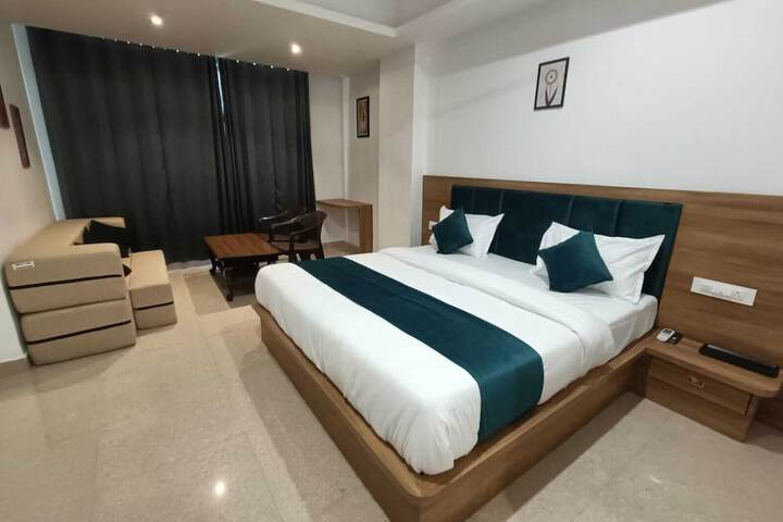 Room 20 of 28