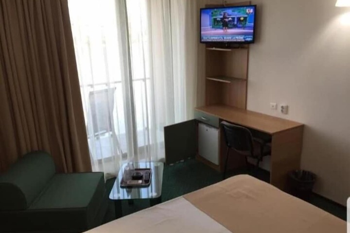 Room 9 of 54
