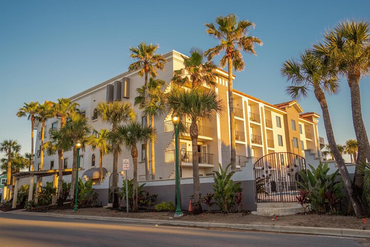 Hotel 58 of 58