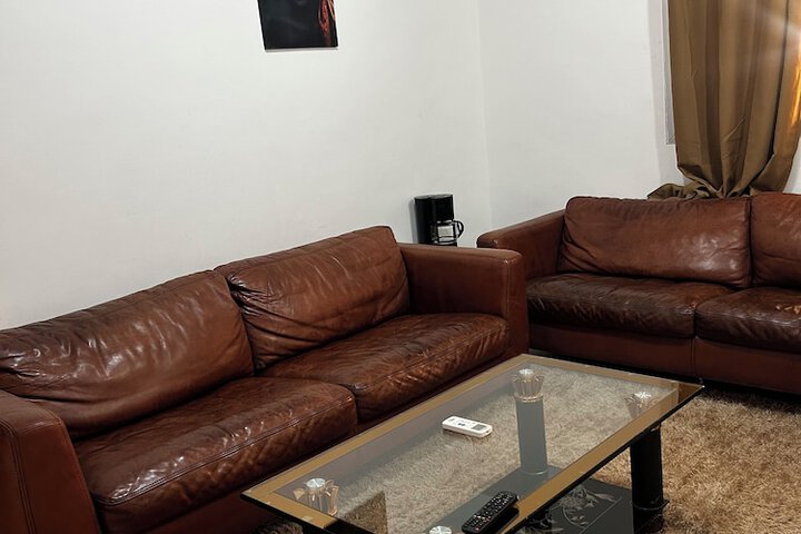 Room 169 of 307