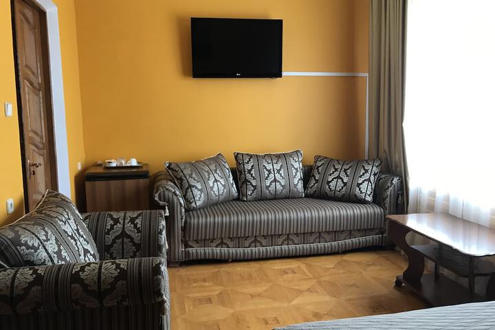 Room 12 of 29