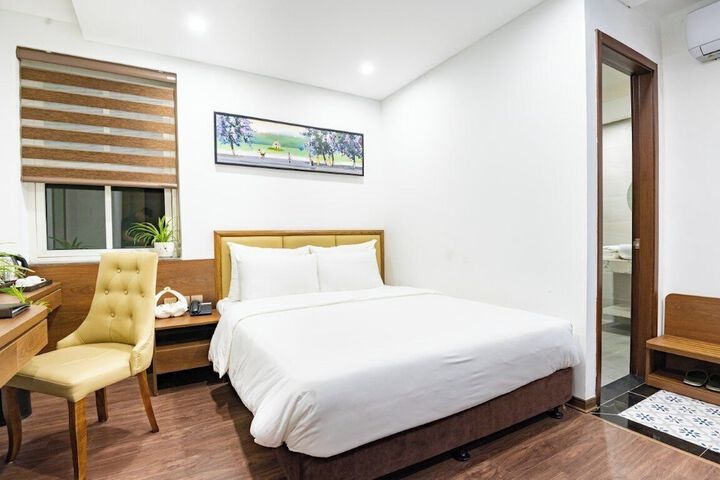 Room 33 of 63