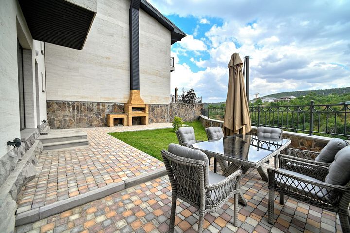 Terrace/Patio 49 of 86