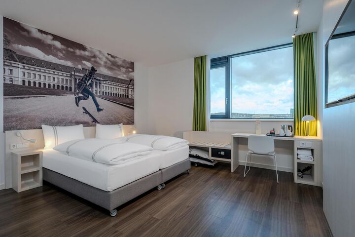Room 18 of 40