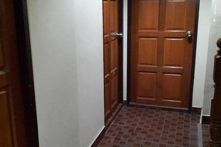 Ballroom/Hall 28 of 31