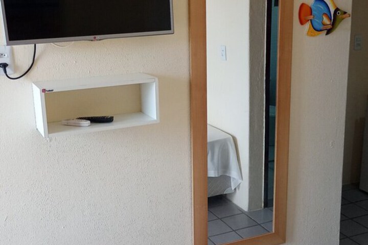 Room 12 of 28