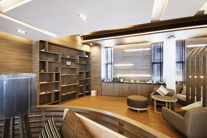 Hotel Lobby