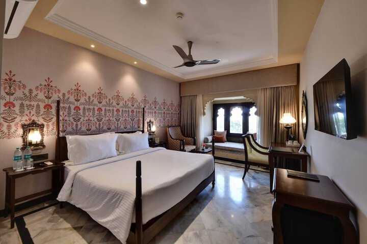Room 14 of 52