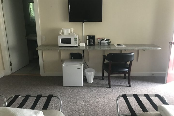 Room 7 of 42