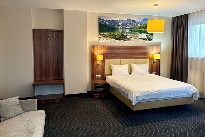 Room 34 of 92