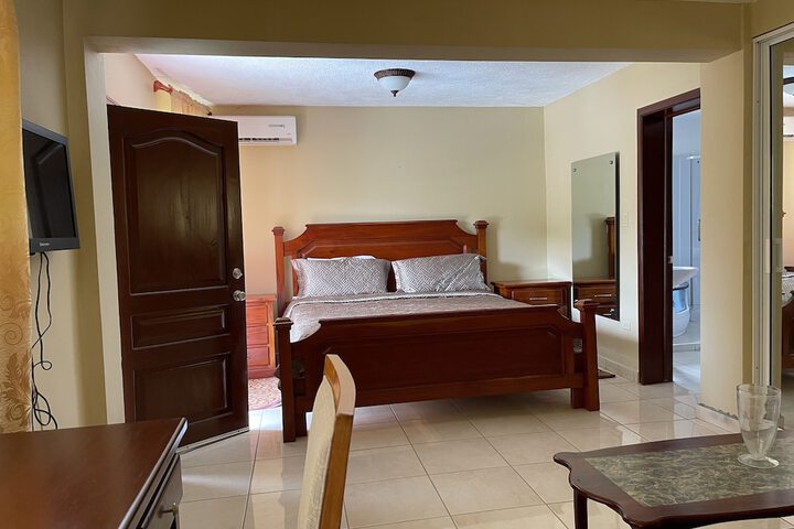 Room 10 of 50