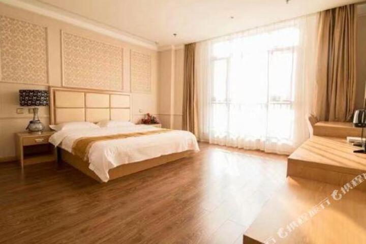 Huafu Seaview Hotel