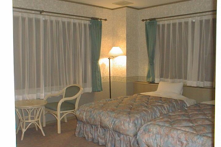 Room 3 of 24