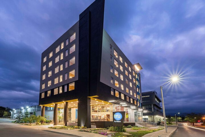 Tru by Hilton Cali Sur in Cali