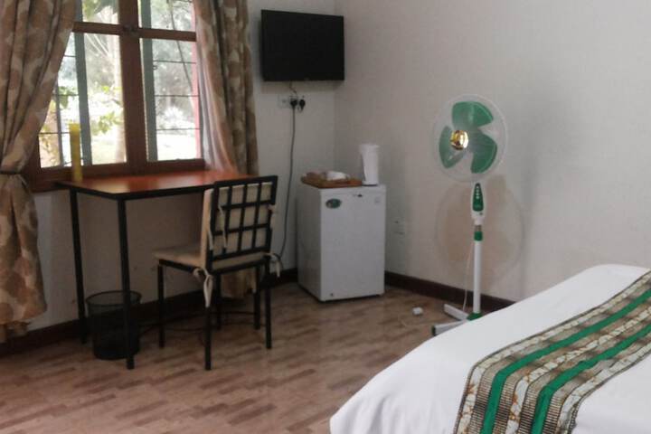 Room 17 of 115
