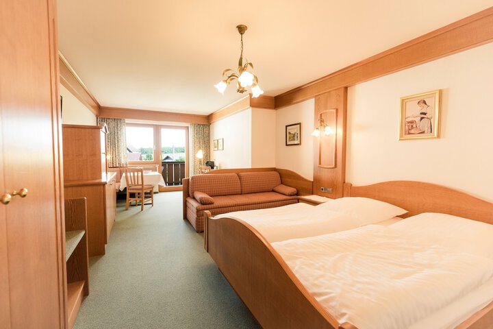 Room 13 of 46