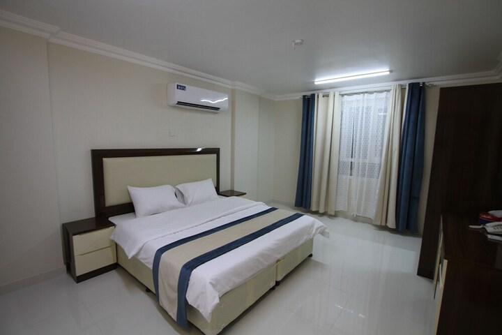 Room 6 of 23