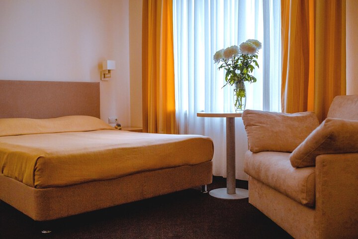 Room 26 of 71