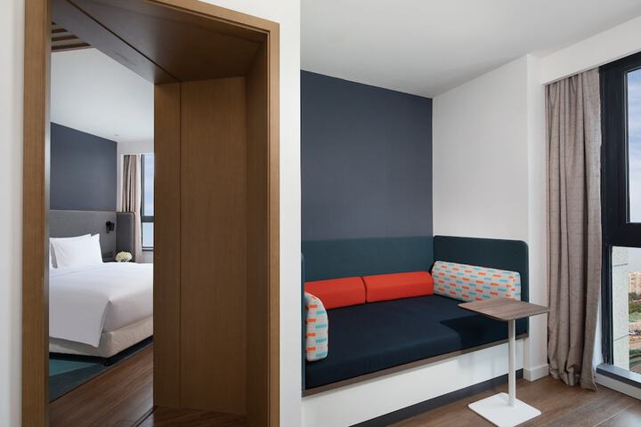 Room 8 of 49