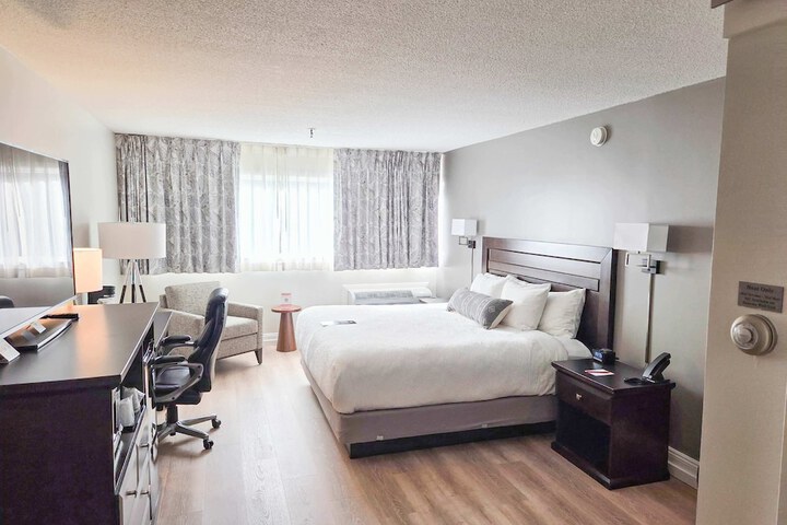 Room 38 of 73