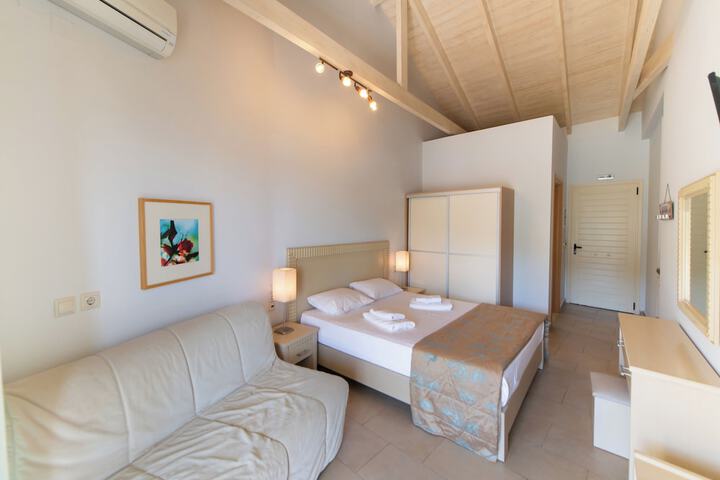 Room 10 of 45