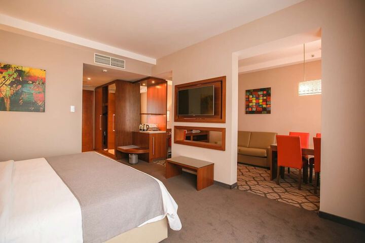 Room 20 of 60
