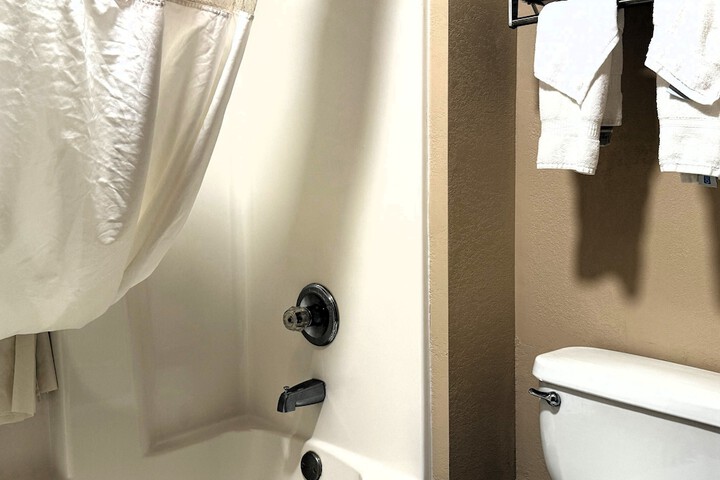 Room 34 of 70