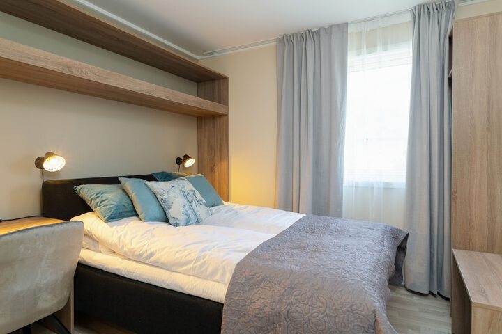 Room 5 of 40