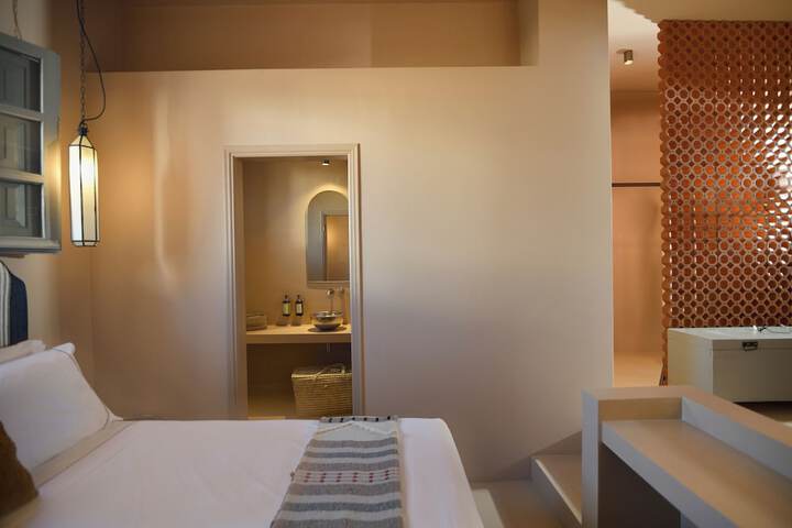 Room 14 of 282