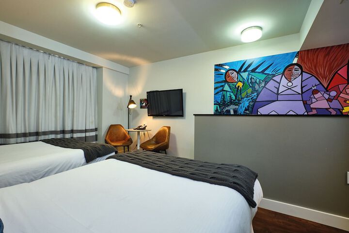 Room 44 of 108