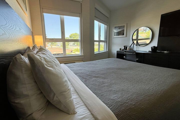 Room 25 of 52
