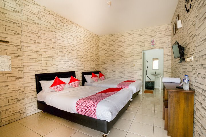 Room 9 of 27