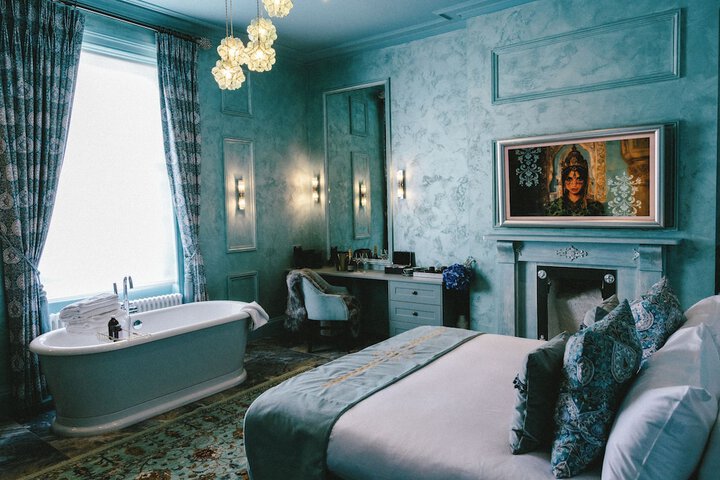 Room 34 of 117